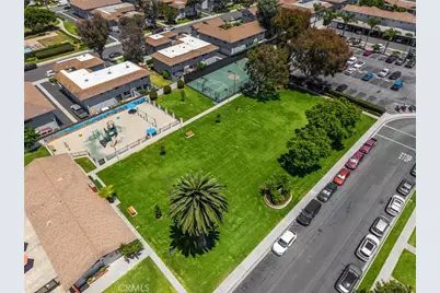 9579 Adams, Huntington Beach, CA 92646 - Photo 13