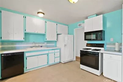 2856 W Rowland Circle, Anaheim, CA 92804 - Photo 9