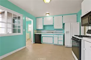 2856 W Rowland Cir, Anaheim, CA 92804 - Photo 7