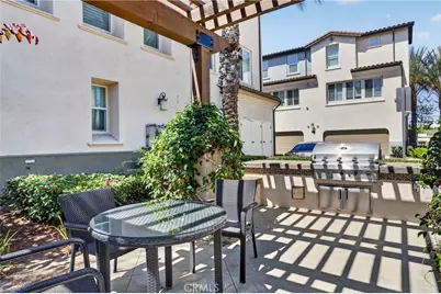 8283 Celestial Avenue, Buena Park, CA 90621 - Photo 27