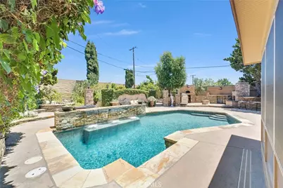 2117 Deodar, Santa Ana, CA 92705 - Photo 39