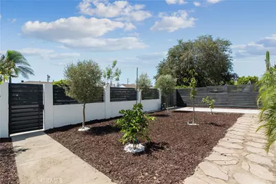 7408 Farmdale Ave, North Hollywood, CA 91605 - Photo 3