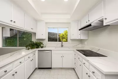 1877 Swan Circle, Costa Mesa, CA 92626 - Photo 9