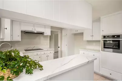 1877 Swan Circle, Costa Mesa, CA 92626 - Photo 11