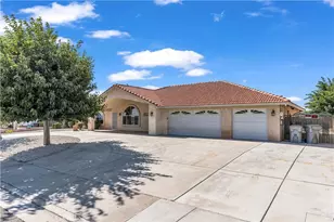 14379 Mauna Loa, Hesperia, CA 92345 - Photo 1