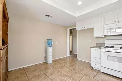 3203 E Avenue S3, Palmdale, CA 93550 - Photo 11