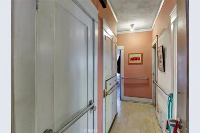 3830 S Figueroa Street, Los Angeles, CA 90037 - Photo 21