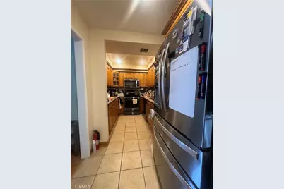 11542 Burbank Boulevard #8, Los Angeles, CA 91601 - Photo 5