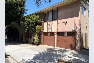 640 Elm Ave. #5, Long Beach, CA 90802 - Photo 1