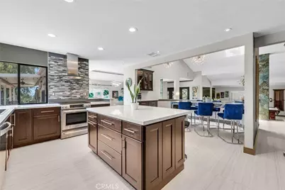 375 S Via Montanera, Anaheim, CA 92807 - Photo 15