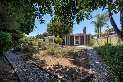 2115 E South Redwood Dr, Anaheim, CA 92806 - Photo 35