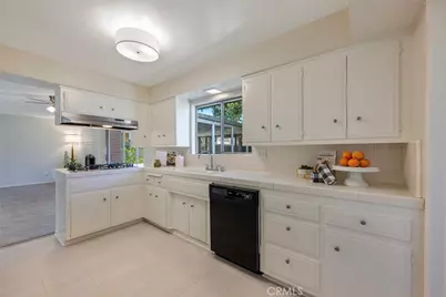 2115 E South Redwood Dr, Anaheim, CA 92806 - Photo 5
