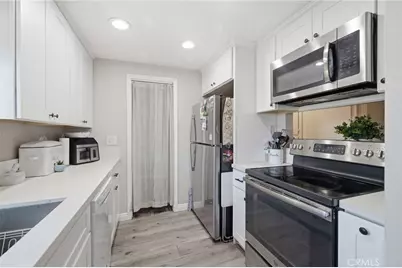 901 N Citrus #16, La Habra, CA 90631 - Photo 17