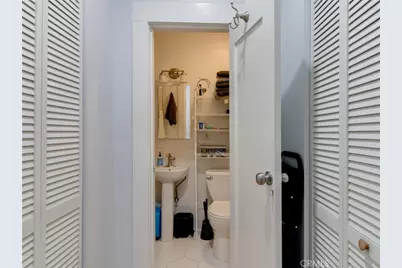 323 W 4th.   Unit 101 #101, Long Beach, CA 90802 - Photo 7
