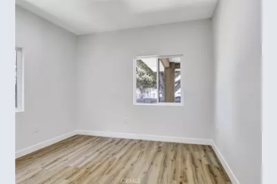 1050 W Chestnut Avenue, Santa Ana, CA 92703 - Photo 27
