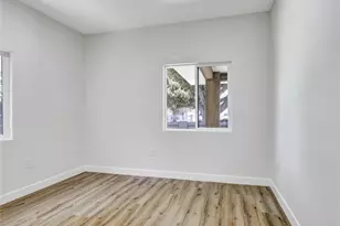 1050 W Chestnut Ave, Santa Ana, CA 92703 - Photo 27