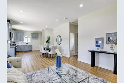 1050 W Chestnut Avenue, Santa Ana, CA 92703 - Photo 11