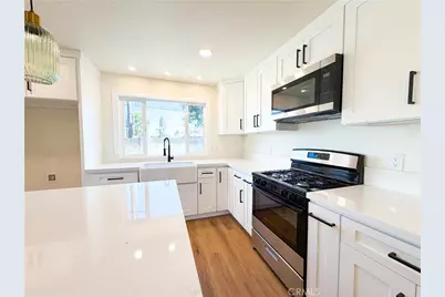 110 N Western, Santa Ana, CA 92703 - Photo 5