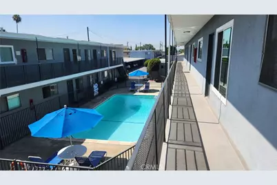 5029 Santa Ana, Cudahy, CA 90201 - Photo 7