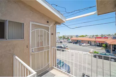 1090 Redondo, Long Beach, CA 90804 - Photo 15