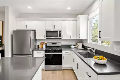 2252 Schlaepfer, Fullerton, CA 92833 - Photo 15