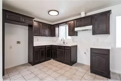 1585 E 48th Place, Los Angeles, CA 90011 - Photo 3