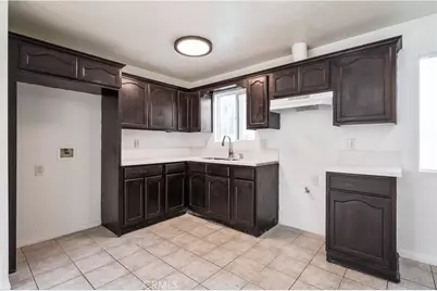 1585 E 48th Place, Los Angeles, CA 90011 - Photo 3