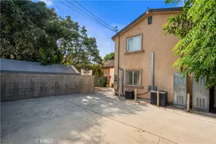 1585 E 48th Pl, Los Angeles, CA 90011 - Photo 21