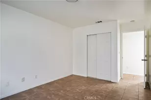 1585 E 48th Pl, Los Angeles, CA 90011 - Photo 9