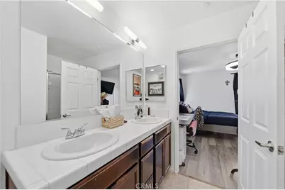 14685 1/2 Sherman, Van Nuys, CA 91405 - Photo 7