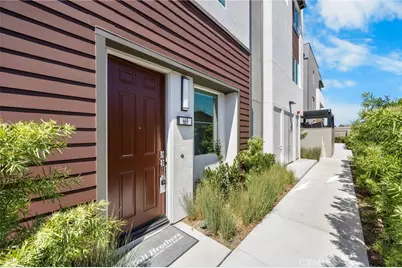 669 S Lyon Street, Santa Ana, CA 92705 - Photo 3