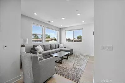 669 S Lyon Street, Santa Ana, CA 92705 - Photo 13
