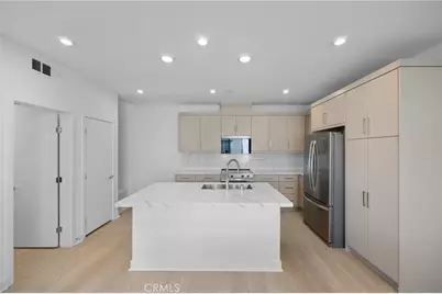 669 S Lyon Street, Santa Ana, CA 92705 - Photo 21