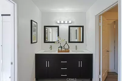 2640 W Meadowview, Anaheim, CA 92804 - Photo 31