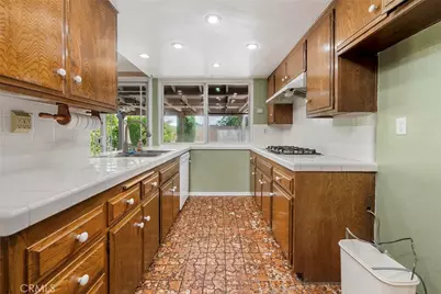 13209 Aclare Street, Cerritos, CA 90703 - Photo 11