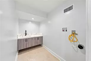 6002 Graciosa, Los Angeles, CA 90068 - Photo 31