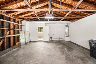 18571 Vallarta Dr, Huntington Beach, CA 92646 - Photo 43
