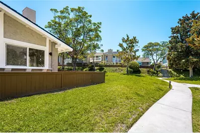 18571 Vallarta Drive, Huntington Beach, CA 92646 - Photo 29