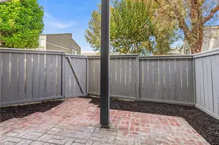 2710 W Segerstrom Ave, Santa Ana, CA 92704 - Photo 23