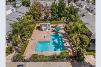 2710 W Segerstrom Avenue #F, Santa Ana, CA 92704 - Photo 33