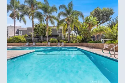 2710 W Segerstrom Avenue #F, Santa Ana, CA 92704 - Photo 41