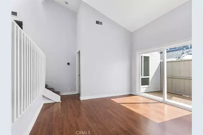 2710 W Segerstrom Avenue #F, Santa Ana, CA 92704 - Photo 3