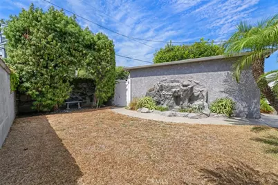 421 Catalina, Newport Beach, CA 92663 - Photo 33