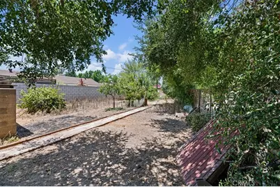 221 W Le Roy, Arcadia, CA 91007 - Photo 21