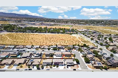 13042 Whispering Creek Way, Victorville, CA 92395 - Photo 17