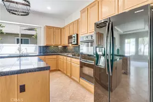 41733 Hollister, Murrieta, CA 92562 - Photo 7