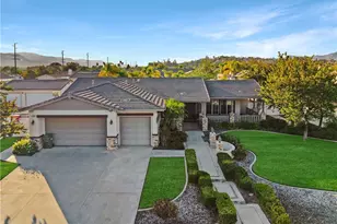 41733 Hollister, Murrieta, CA 92562 - Photo 1