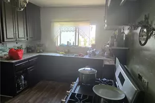 759 E 84th, Los Angeles, CA 90001 - Photo 5