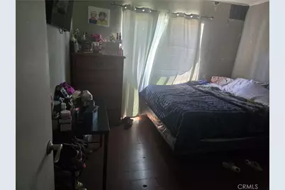 759 E 84th, Los Angeles, CA 90001 - Photo 11