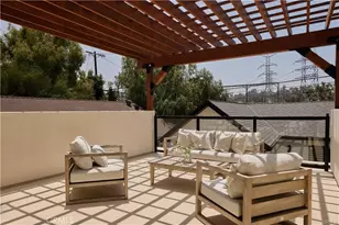 3076 Glenhurst Ave, Los Angeles, CA 90039 - Photo 15